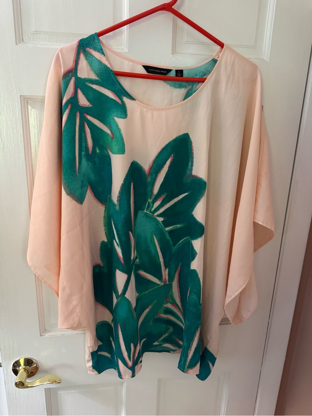 Cynthia Vincent Pink Tunic with Green Leaf Print
Bathing suite cover up